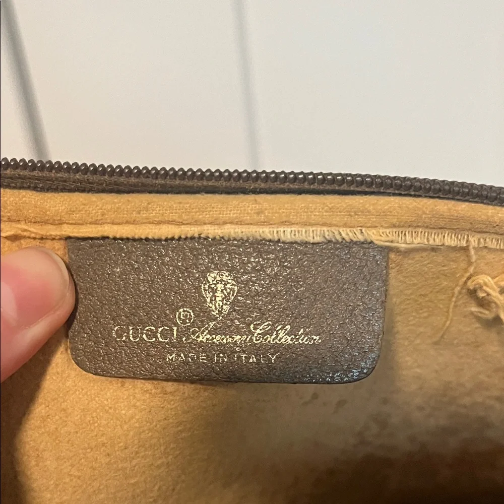 Gucci Beige & Brown GG Supreme Crossbody Bag - Picture 11 of 12